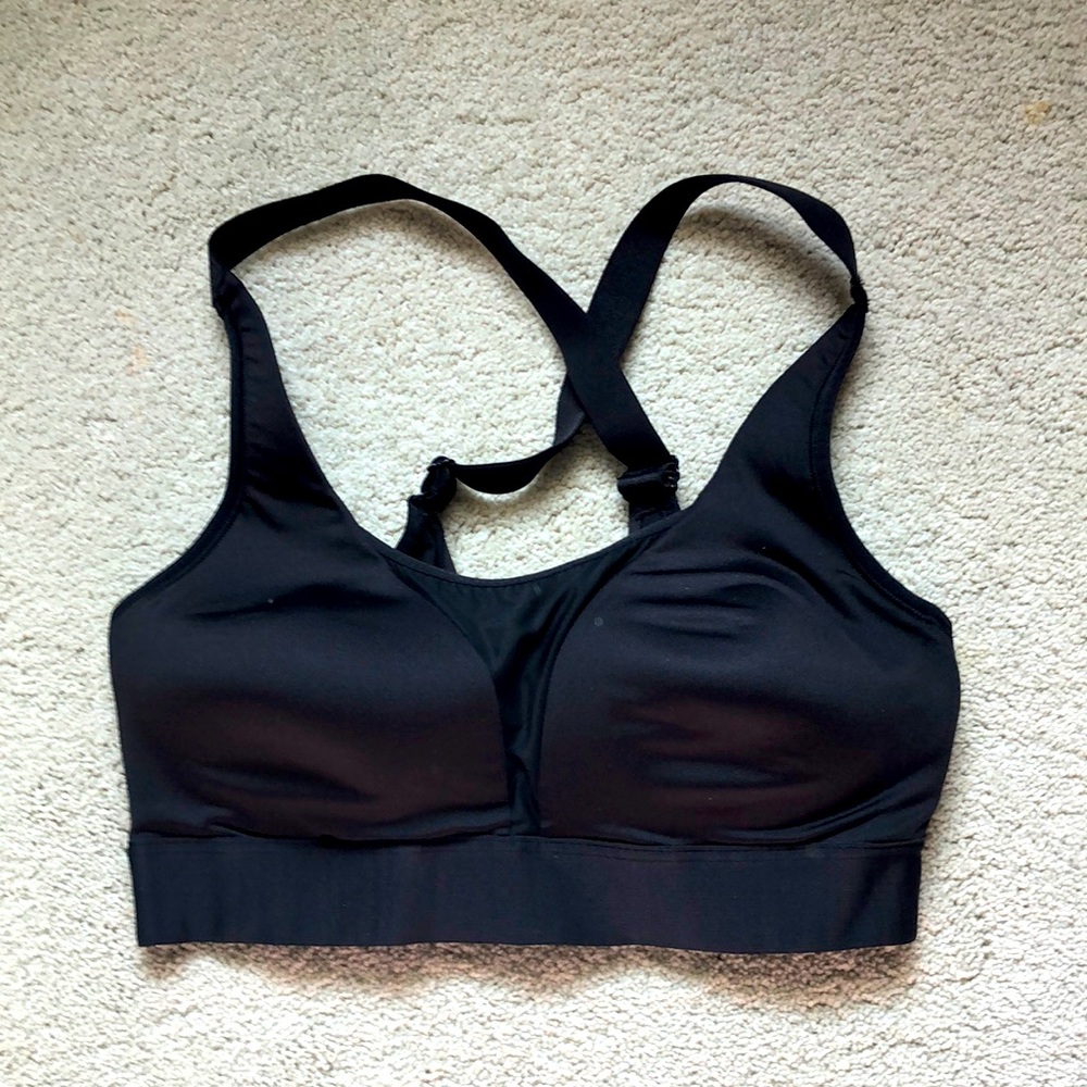 Black calla sports bra